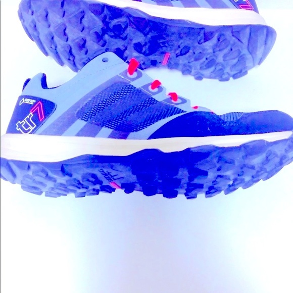 Adidas - Picture 4 of 5